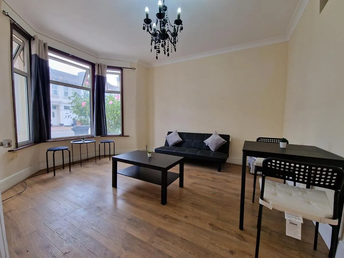 Henley Road Apartment Ilford